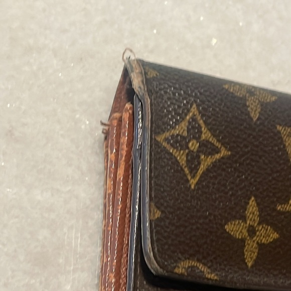 Vintage Louis Vuitton wallet - Picture 3 of 14